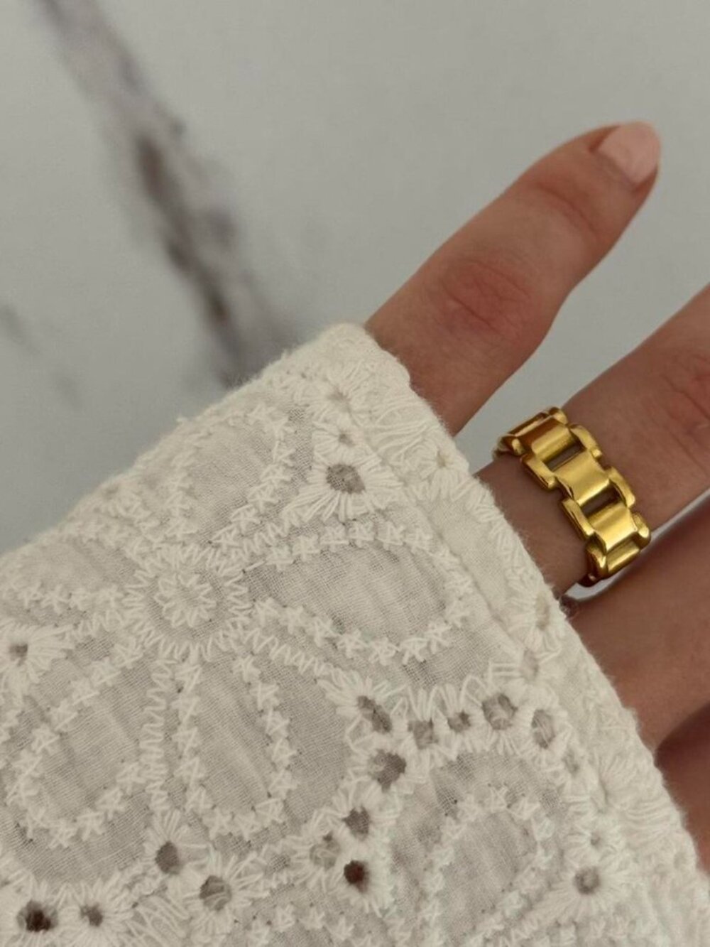 SKU:0228 Vintage Women Gold ring Links vintage style stainless steel + gift bag - Picture 3 of 4
